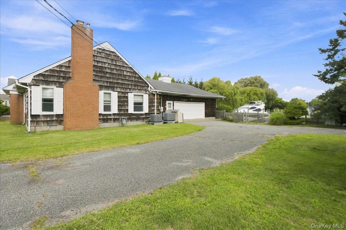 Casa en East Islip, Nueva York, Estados Unidos 1 - 18773863
