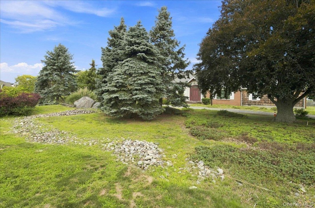 Casa en East Islip, Nueva York, Estados Unidos 4 - 18773863