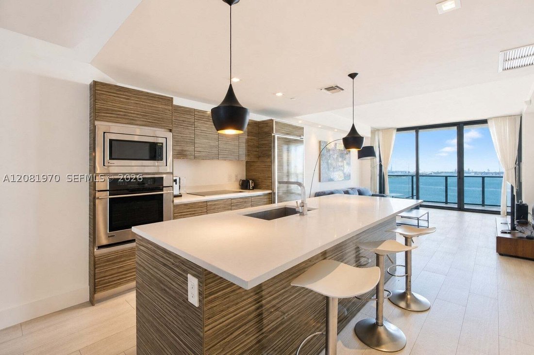 Appartement à Miami, Floride, États-Unis 1 - 18774016