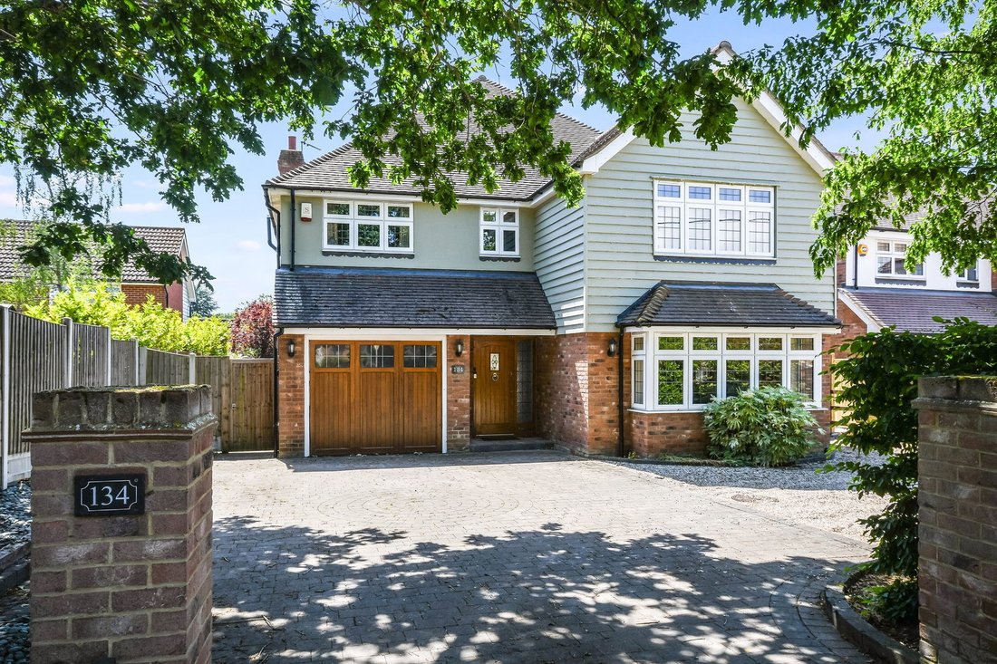 Haus in Stock, England 1 - 18774229