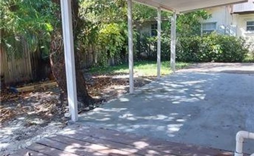 Maison à Hallandale Beach, Floride, États-Unis 1