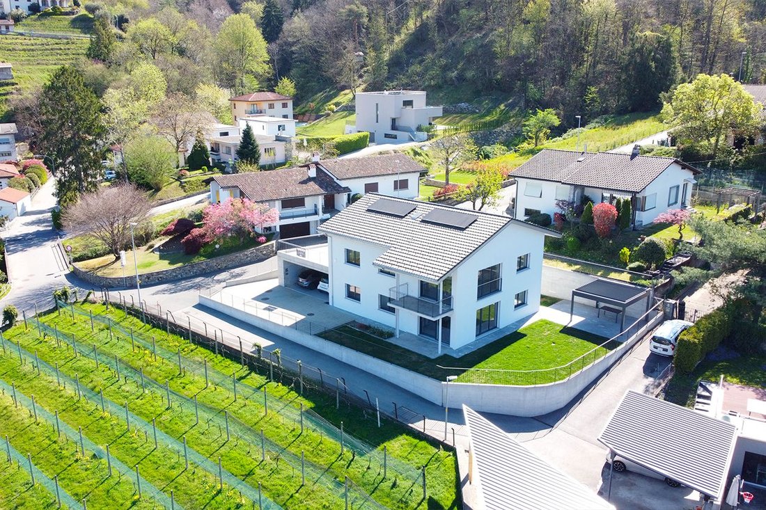 Casa a Bellinzona, Ticino, Svizzera 1 - 18774288
