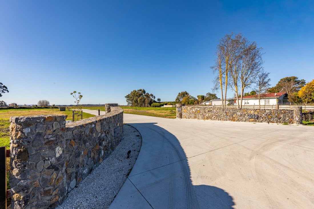 Land in Napier, Hawke's Bay, New Zealand 2 - 18774342