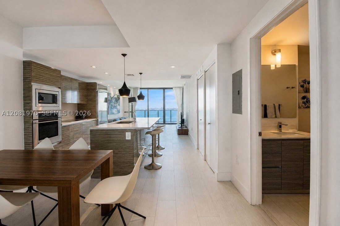 Appartement à Miami, Floride, États-Unis 3 - 18774016