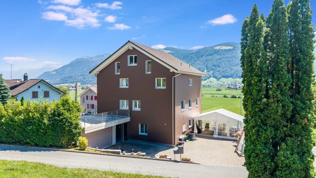 Casa a Tuggen, Svitto, Svizzera 2 - 18774327