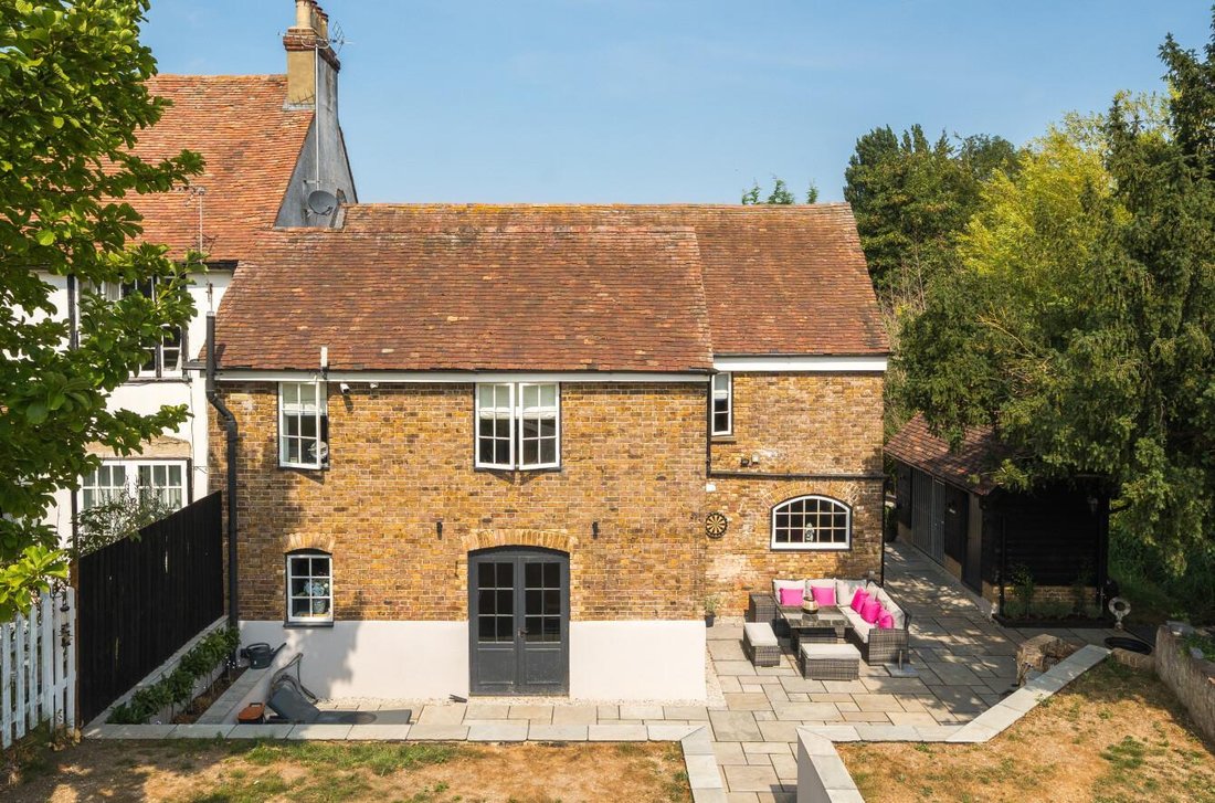 Haus in Lower Halstow, England 1 - 18774144