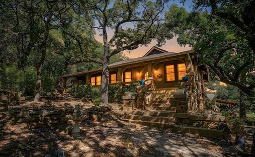 House in Mineral Wells, Texas, United States 1