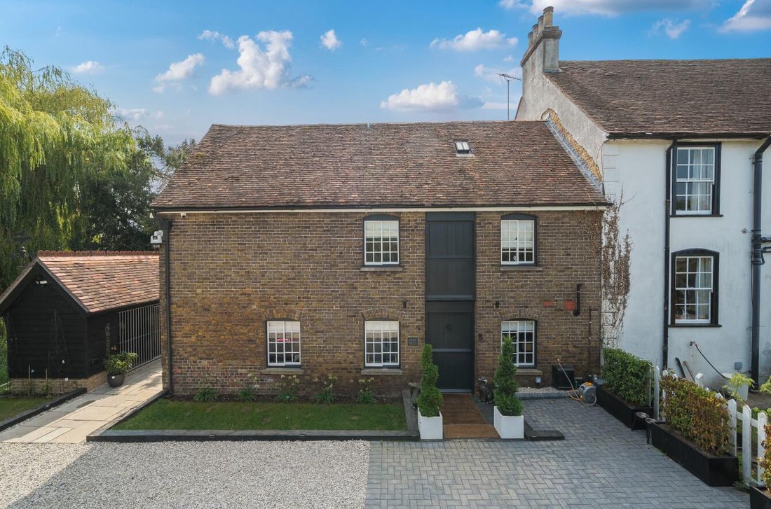 Haus in Lower Halstow, England 2 - 18774144