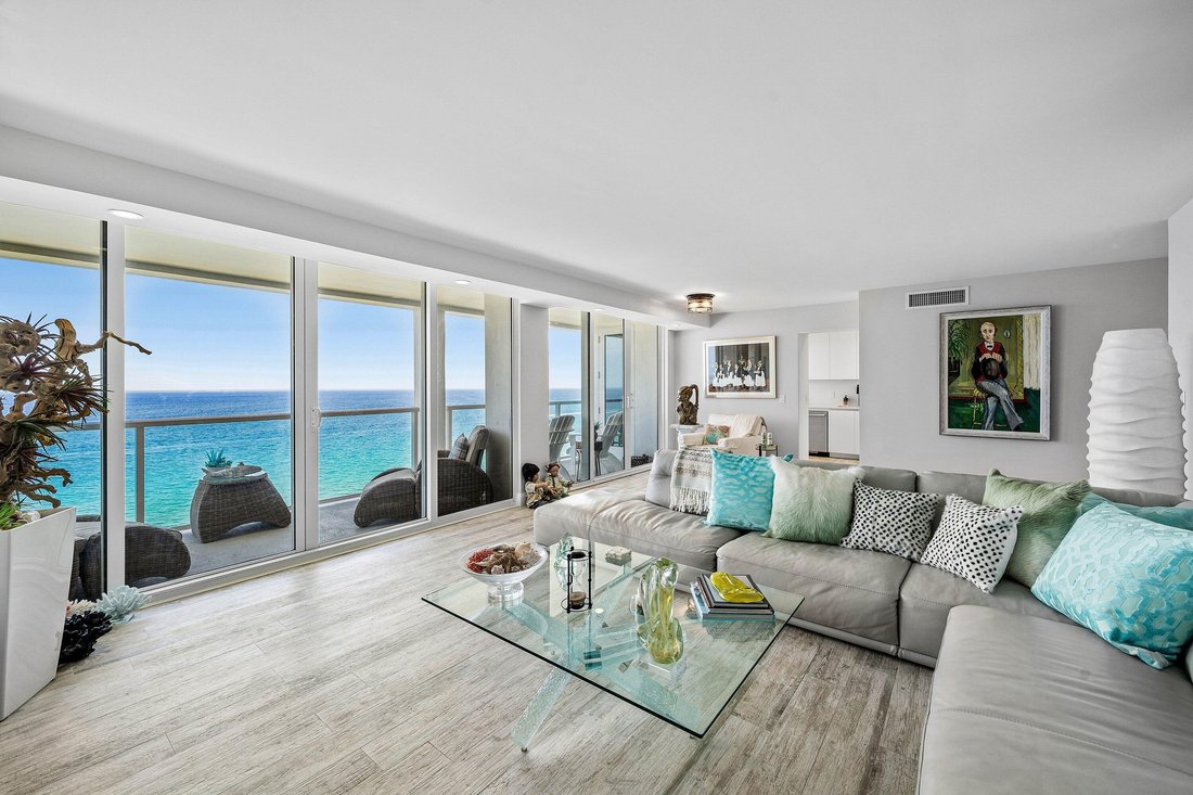 Condo in Boca Raton, Florida, United States 1 - 18771137