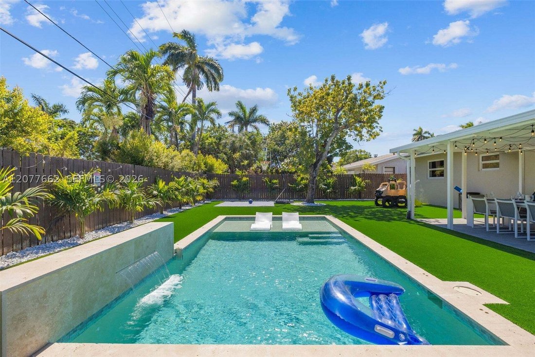Haus in Hallandale Beach, Florida, Vereinigte Staaten 4 - 18774032