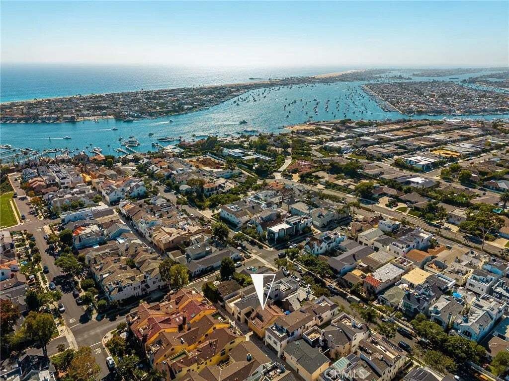 Appartement à Newport Beach, Californie, États-Unis 1 - 18774252