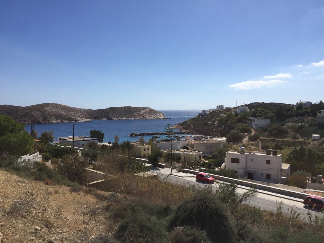 Land in Syros, Aegean, Griechenland 1 - 18774847