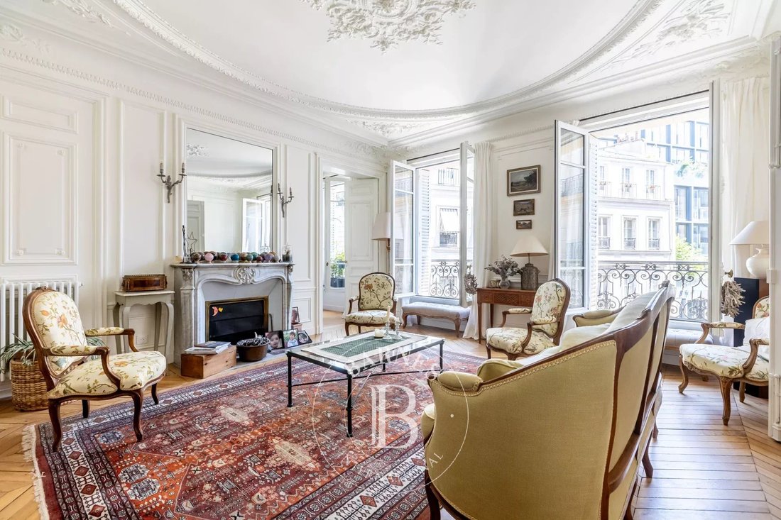 Wohnung in Triangle d'Or, Paris 8e Arrondissement, Paris 5 - 18774645