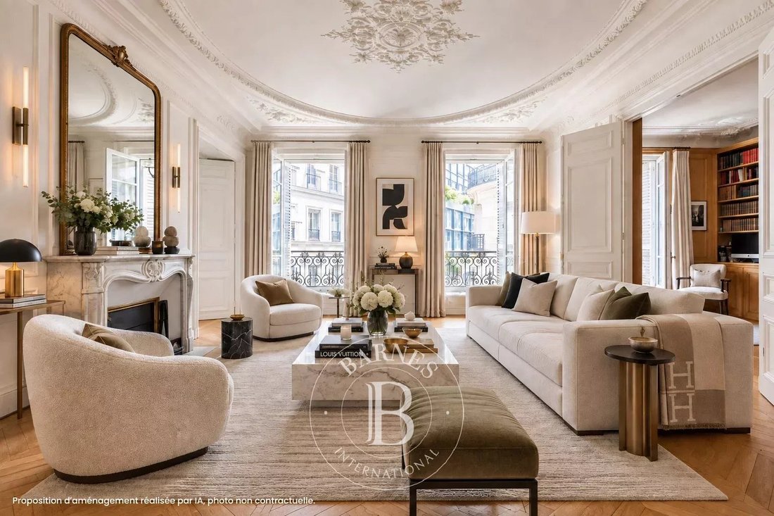 Wohnung in Triangle d'Or, Paris 8e Arrondissement, Paris 2 - 18774645