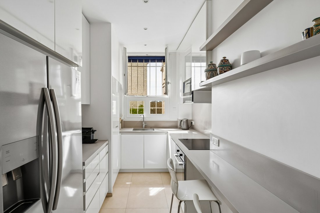 Apartment in Muette Nord, Paris 16e Arrondissement, Paris 4 - 18775063