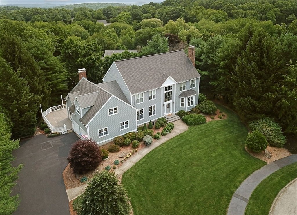 Maison à Shrewsbury, Massachusetts, États-Unis 1 - 18775558