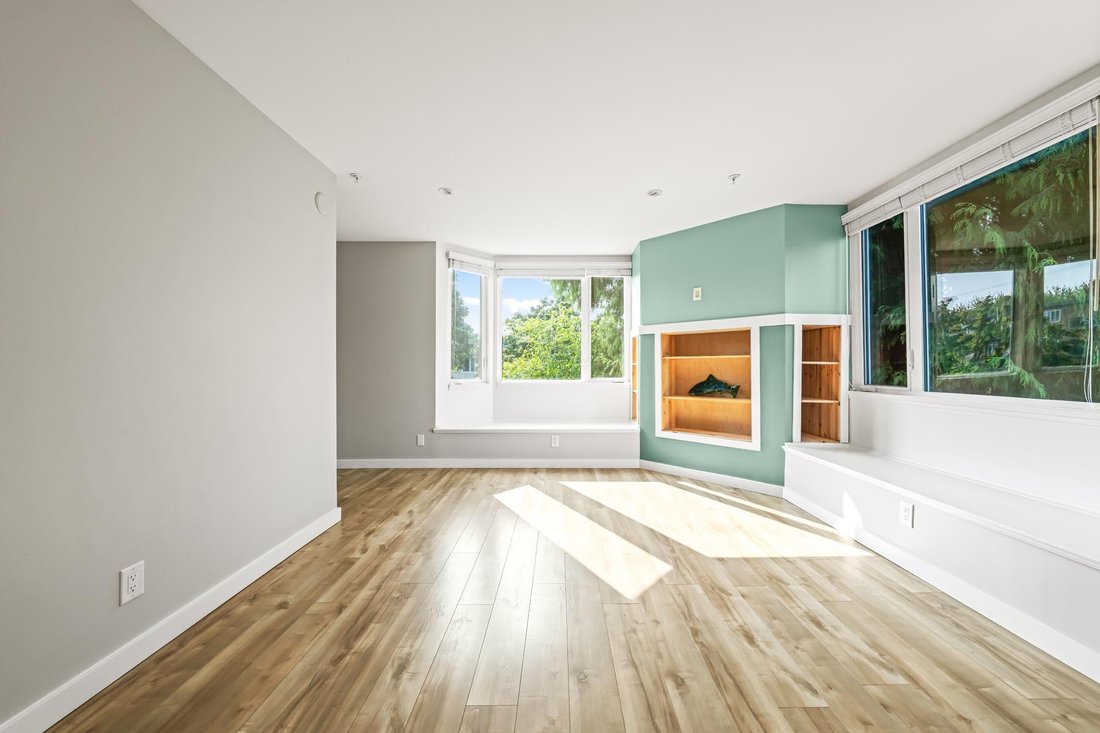 Villa in Vancouver, British Columbia, Canada 4 - 18775194