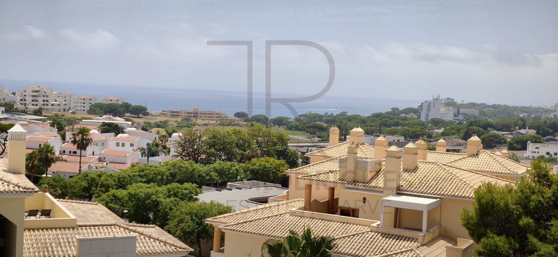 Apartment in Olhos de Agua, Algarve, Portugal 1 - 18775148