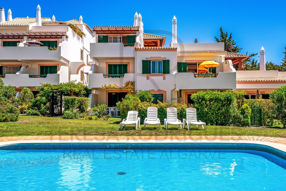 Appartamento a Quarteira, Algarve, Portogallo 2 - 18775259