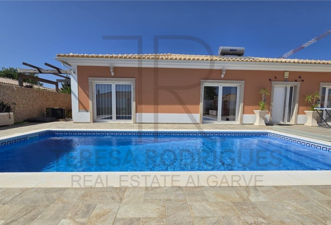 Casa en Faro (Se y Sao Pedro), Algarve, Portugal 2 - 18774966