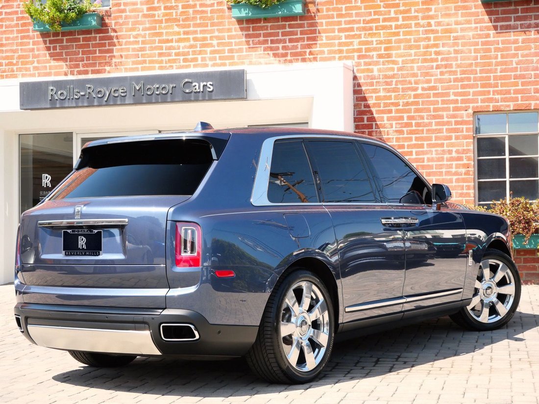 Suv in Beverly Hills, CA, United States 2 - 18720913
