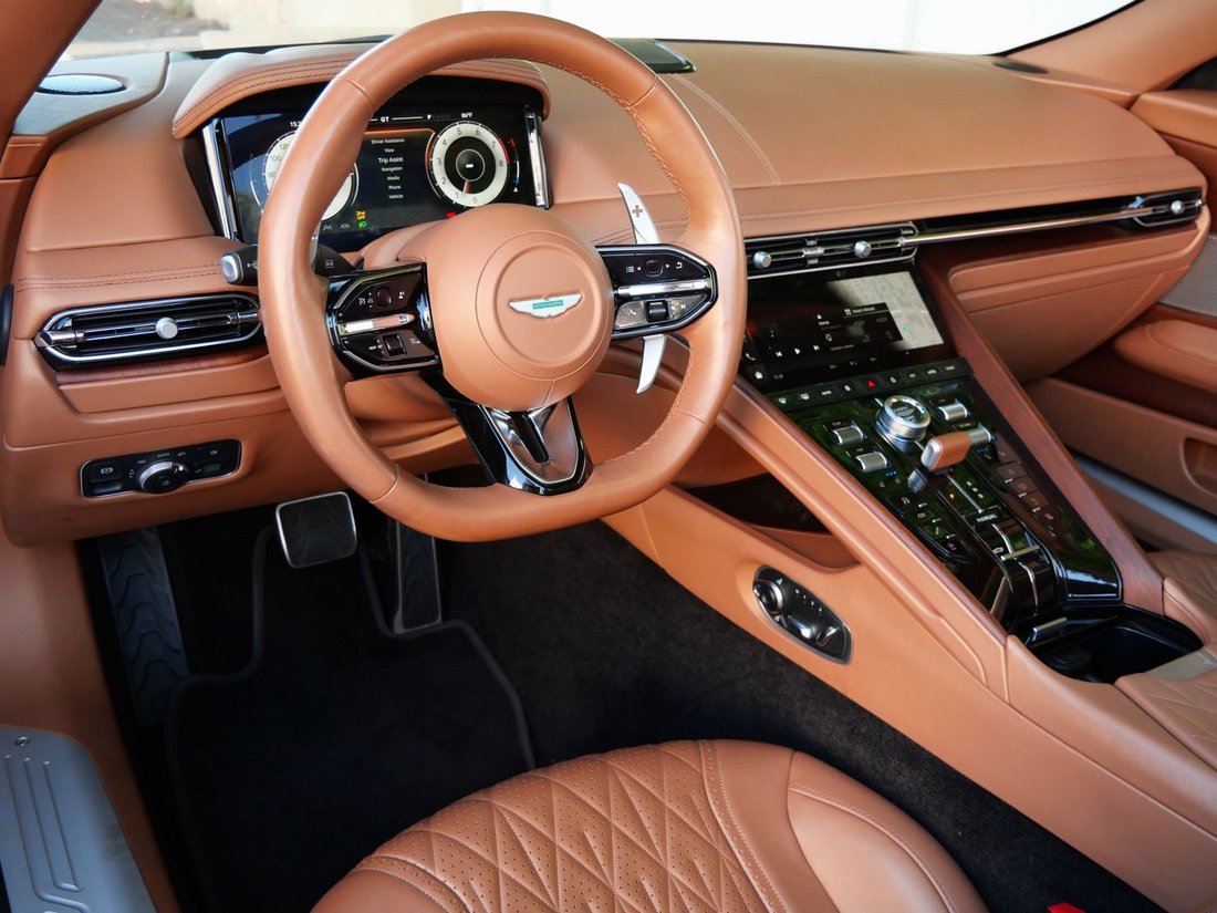 Cabriolet in Beverly Hills, CA, United States 3 - 18774944