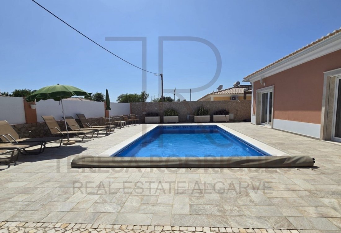 Casa en Faro (Se y Sao Pedro), Algarve, Portugal 1 - 18774966