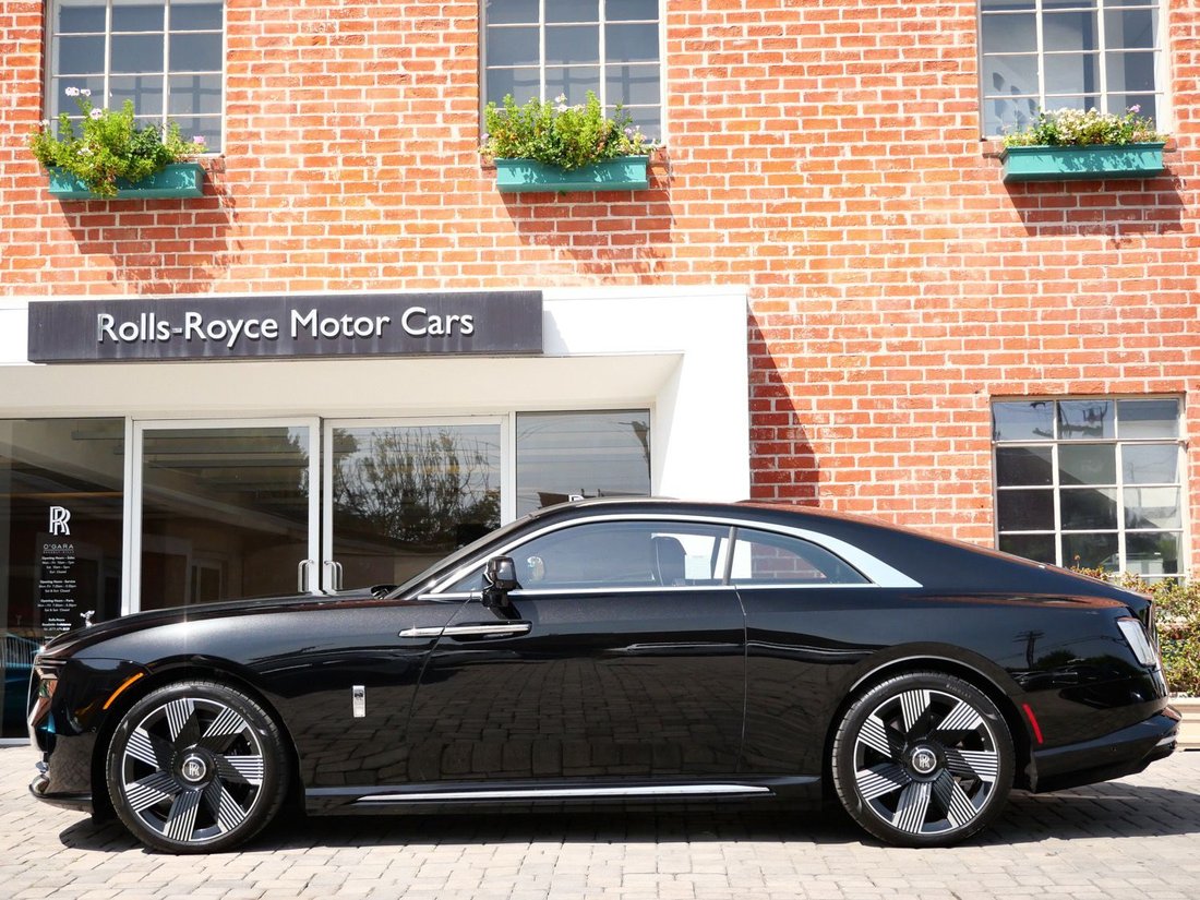 Coupe in Beverly Hills, CA, United States 3 - 18774954