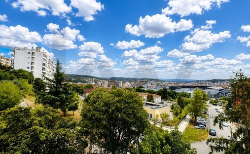 Apartment in Coimbra (Se Nova, Santa Cruz, Almedina e Sao Bartolomeu), Coimbra District, Portugal 1