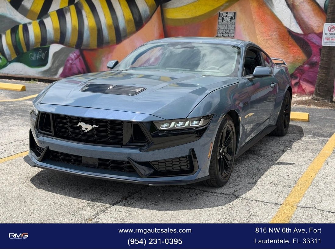 Coupe in Fort Lauderdale, FL, United States 1 - 18775493