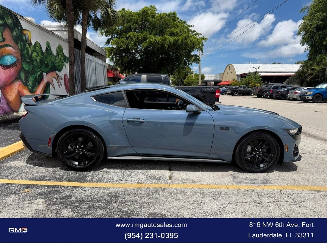 Coupe in Fort Lauderdale, FL, United States 5 - 18775493