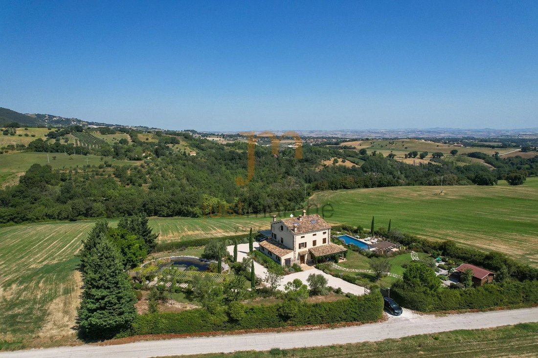 Villa in Treia, Marken, Italien 5 - 18774845