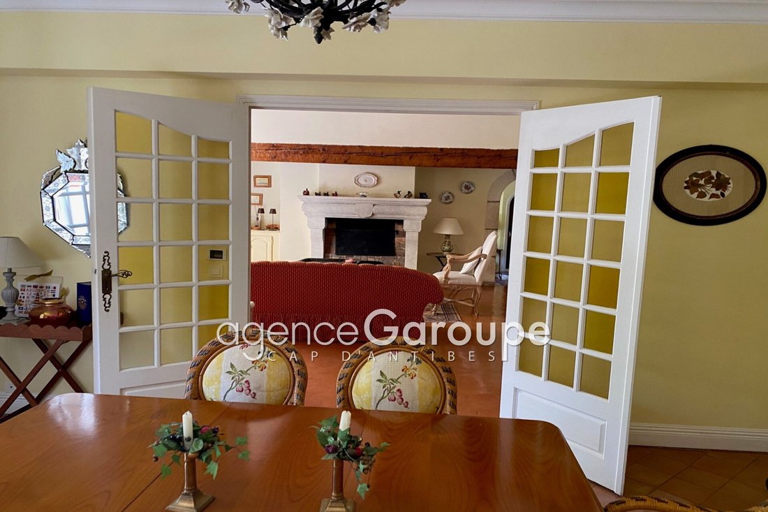 Villa en Antibes, Provenza-Alpes-Costa Azul, Francia 4 - 18774723