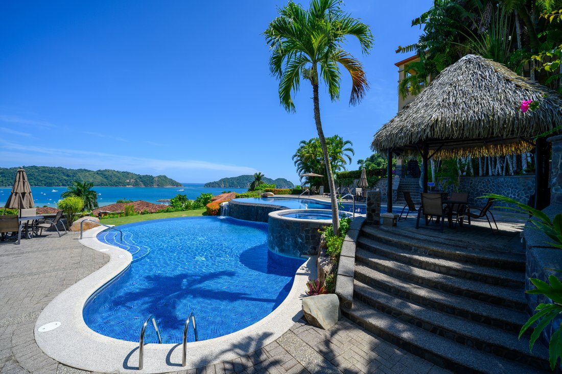 Condo in Playa Herradura, Puntarenas Province, Costa Rica 3 - 18775557