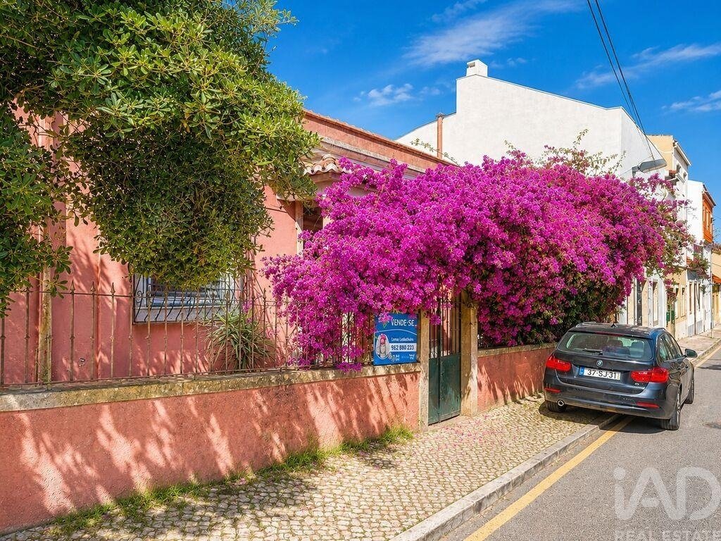 Townhouse in Oeiras e Sao Juliao da Barra, Paco de Arcos e Caxias, Lisbon, Portugal 1 - 17449945