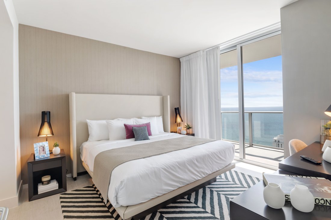 Condominio en Hollywood, Florida, Estados Unidos 1 - 18774350