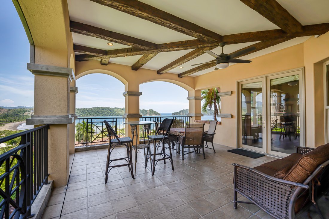 Condo in Playa Herradura, Puntarenas Province, Costa Rica 4 - 18775557