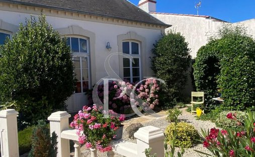 Maison à Croix de Vie, Saint-Gilles-Croix-de-Vie, France 1