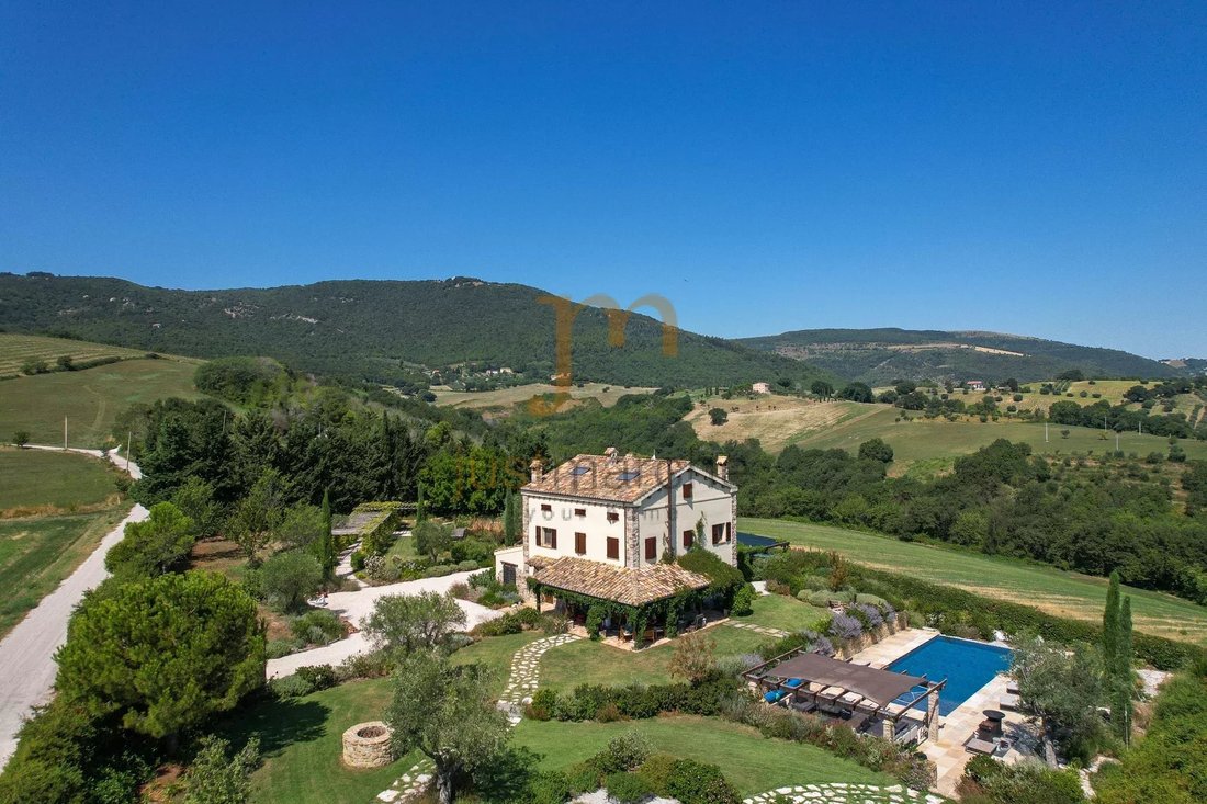 Villa in Treia, Marken, Italien 4 - 18774845