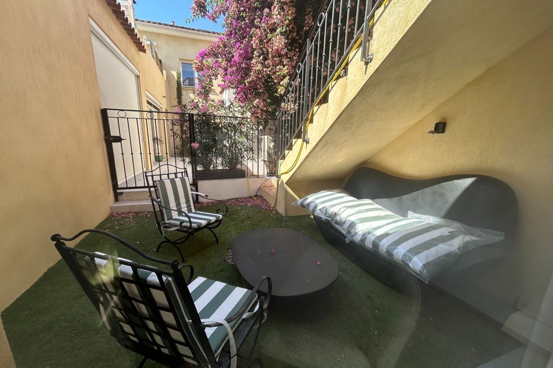 Apartamento en Ville-Les Saquedes-Le Bouillonnet, Sainte-Maxime, Francia 4 - 18526357