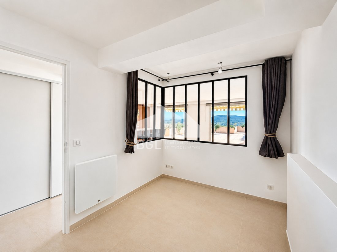 Apartment in Nord Est, Bormes-les-Mimosas, France 5 - 17774226