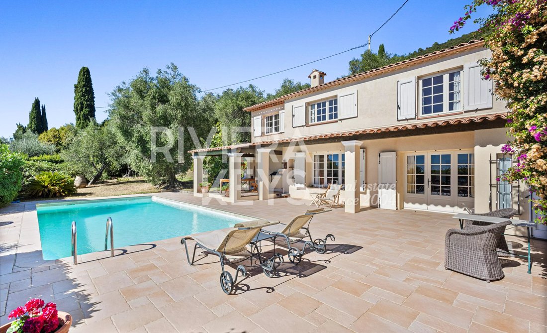 Villa à Le Tignet, Provence-Alpes-Côte d'Azur, France 3 - 18775095