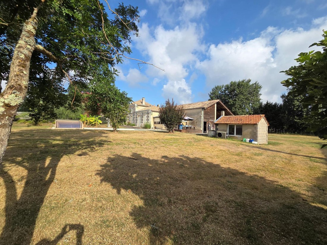 Casa en Campugnan, Nueva Aquitania, Francia 2 - 18775741