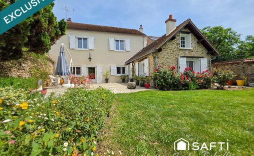 Maison à Est Sud, Vaux-le-Pénil, France 1