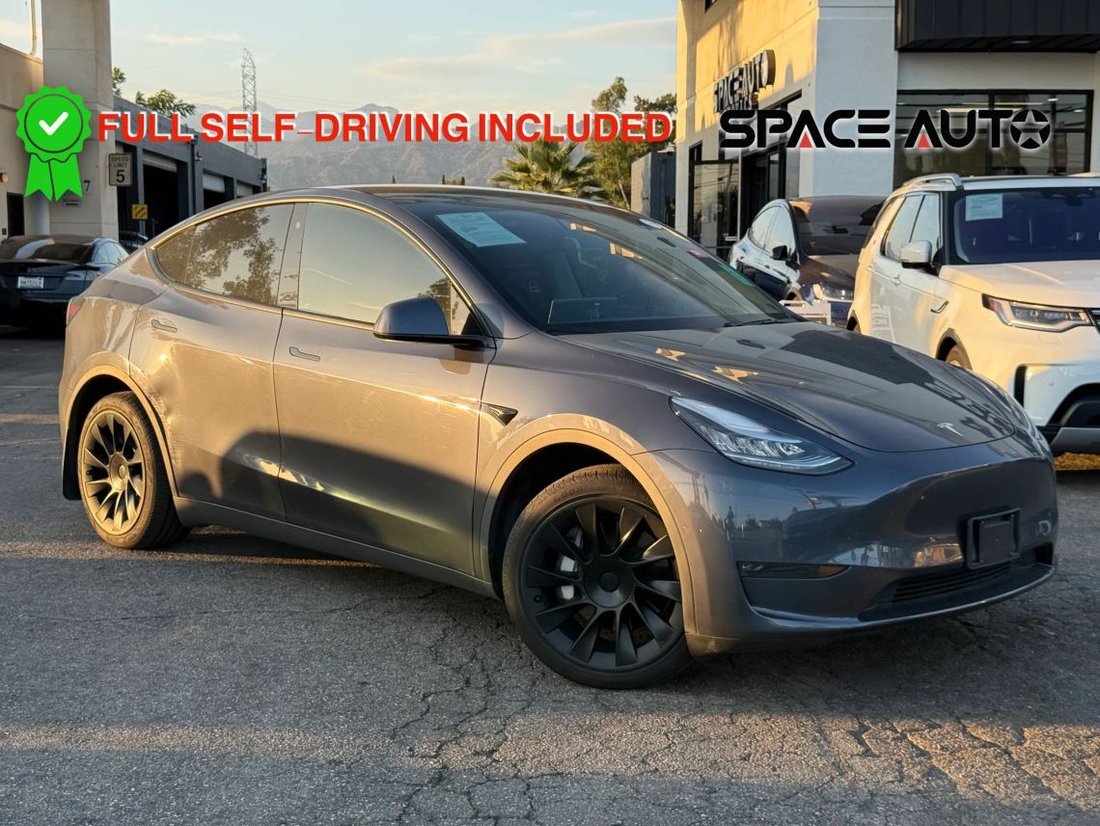 Suv in Azusa, CA, United States 1 - 18775452