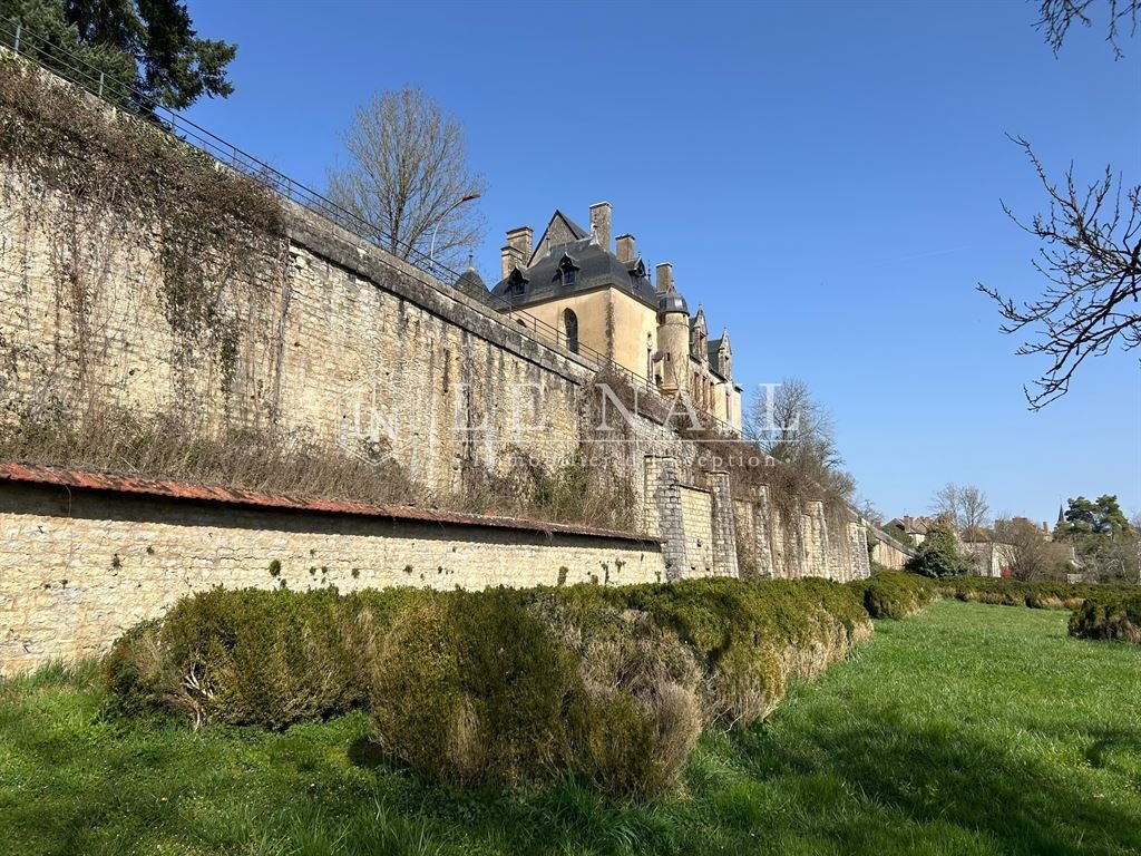 Castello a République - Manutention, Nevers, Francia 3 - 17509315