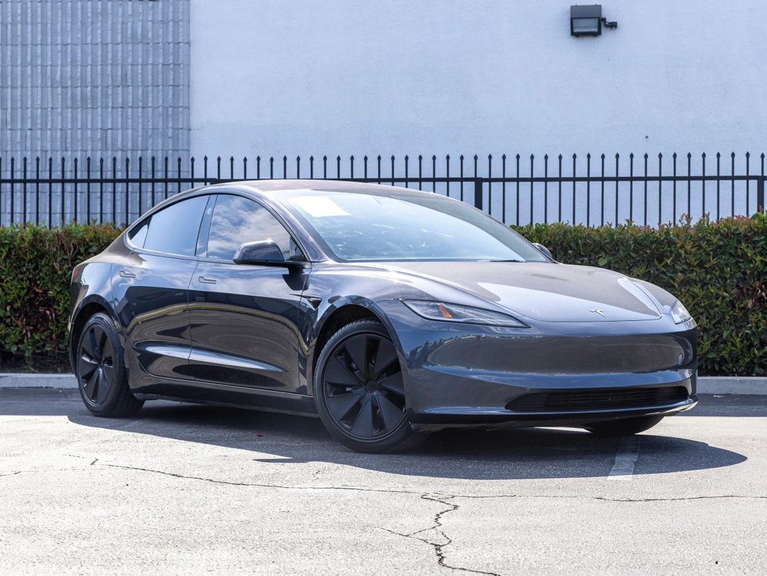 Sedan in Azusa, CA, United States 3 - 18731335