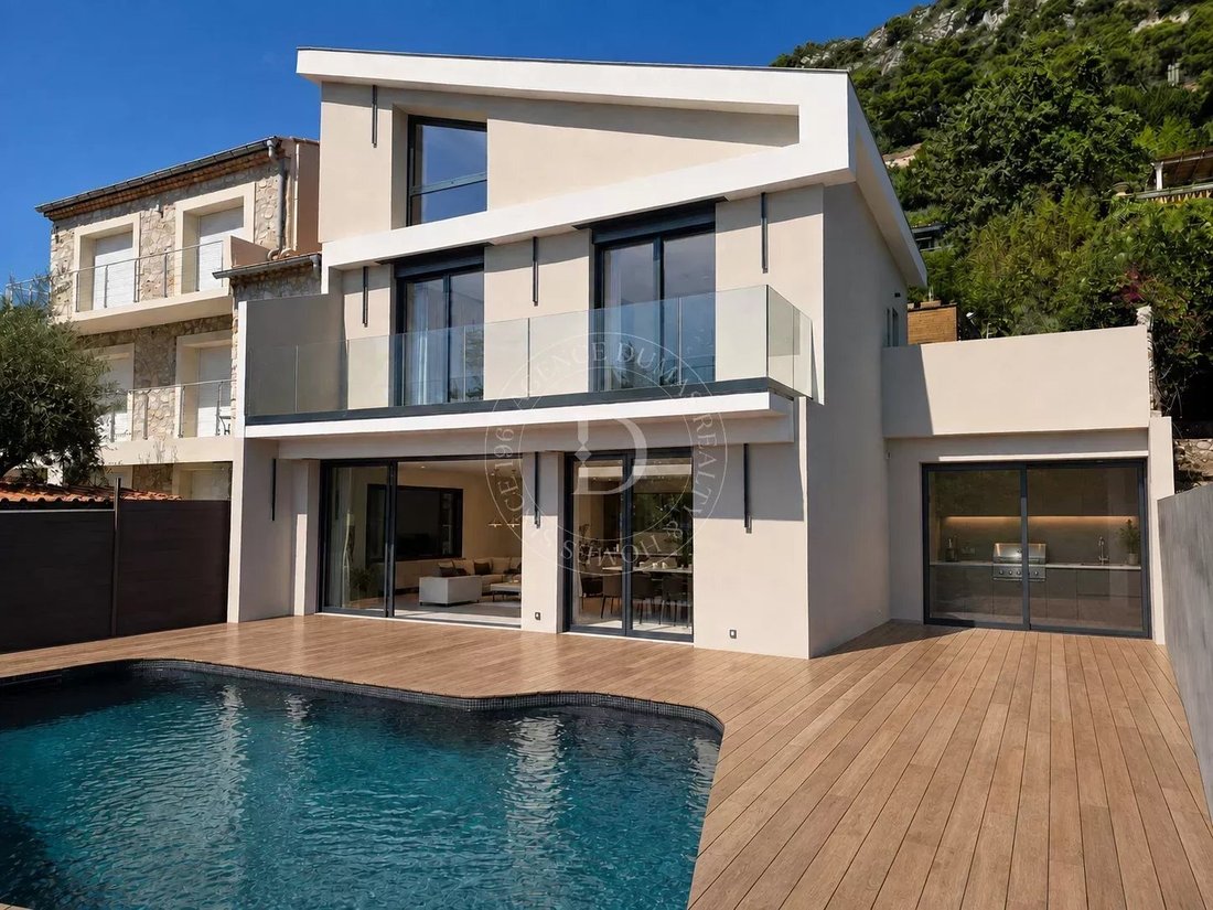 Villa in Villefranche-sur-Mer, Provence-Alpes-Côte d'Azur, France 1 - 18775080