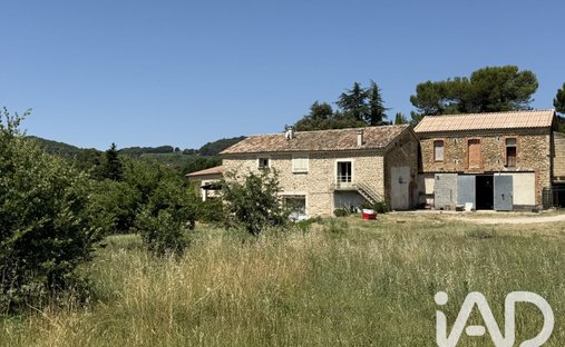 Haus in Piegon, Auvergne-Rhone-Alpen, Frankreich 1