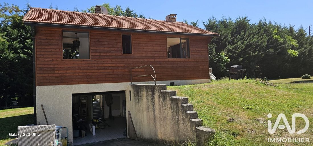 House in Jouy-le-Moutier, Ile-de-France, France 3 - 18777089